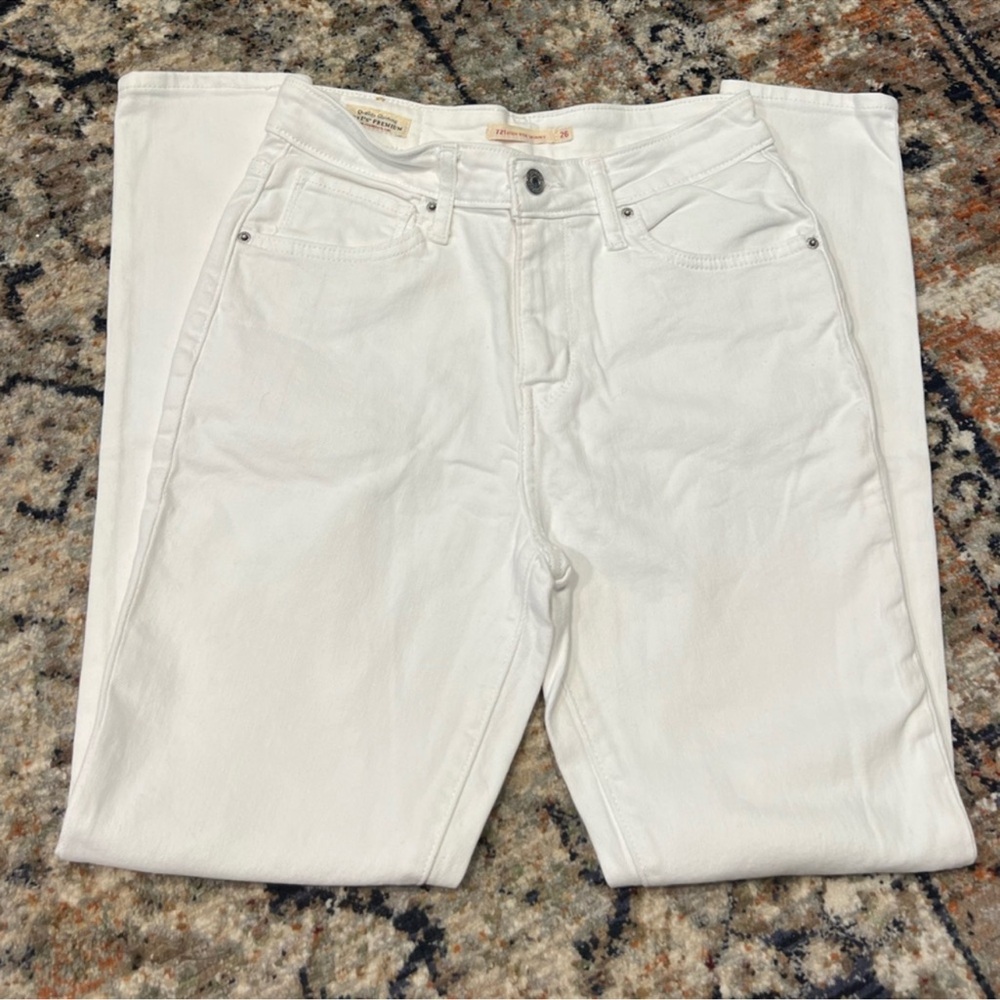 Levi’s White Skinny Jeans - Picture 5 of 11